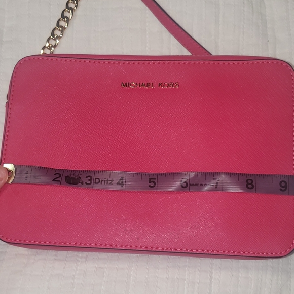 Michael Kors Crossbody - Picture 3 of 6